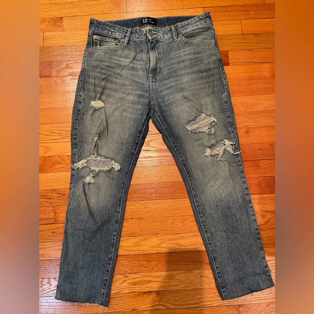 Gap women’s distressed boyfriend jeans